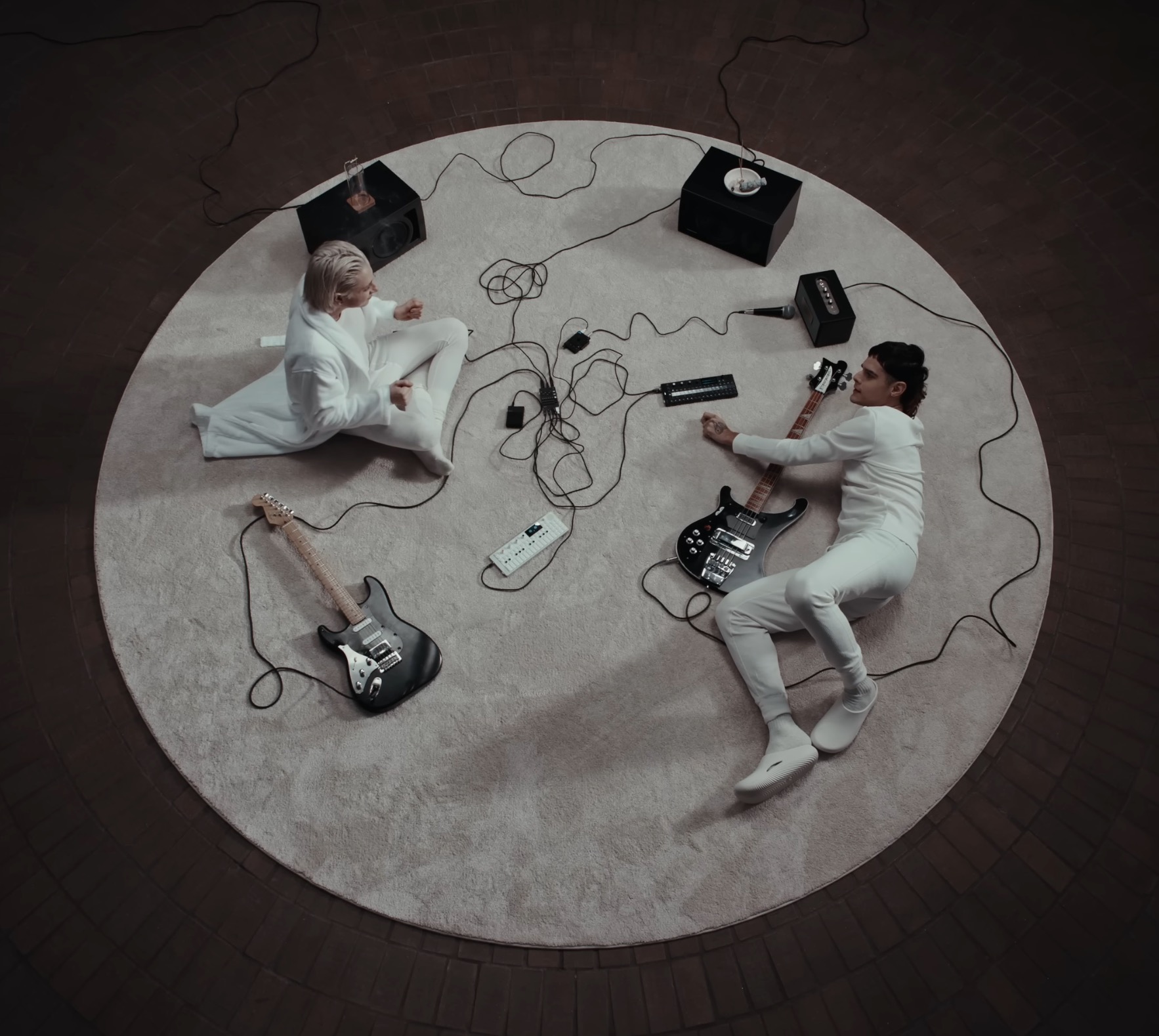 Ca7riel & Paco Amoroso – Free Spirits